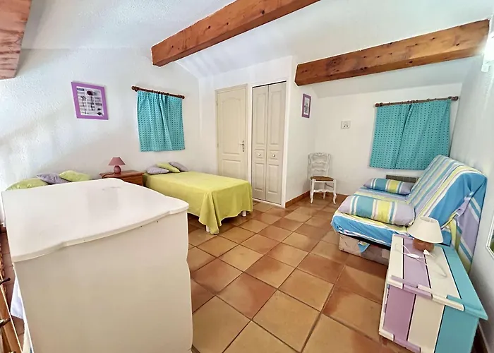 Mediterraneenne 5 Pieces, 8 Couchages, Jardin, Proche A Sainte-maxime - Fr-1-226-566 Holiday home *