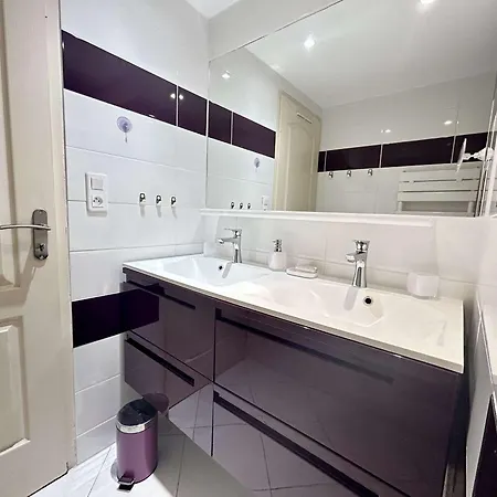 Méditerranéenne 5 Pièces, 8 Couchages, Jardin, Proche à - Fr-1-226-566 Hébergement de vacances