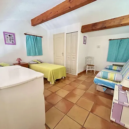 Méditerranéenne 5 Pièces, 8 Couchages, Jardin, Proche à - Fr-1-226-566 Hébergement de vacances *