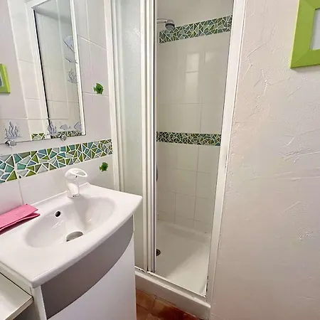 Méditerranéenne 5 Pièces, 8 Couchages, Jardin, Proche à - Fr-1-226-566 * Sainte-Maxime