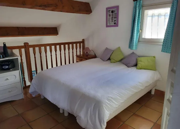 Mediterraneenne 5 Pieces, 8 Couchages, Jardin, Proche A Sainte-maxime - Fr-1-226-566 *